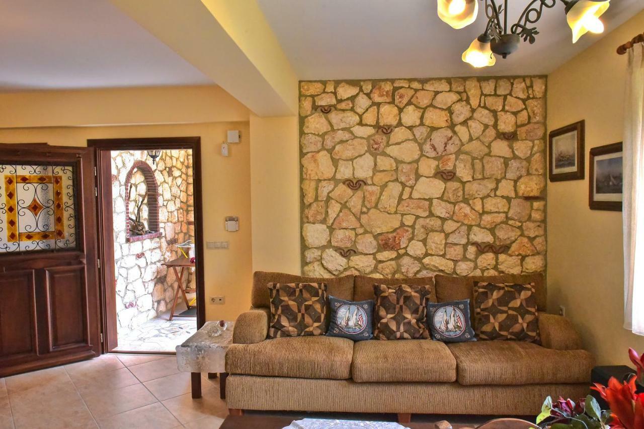 Captain's Villa Appartments Psakoudia Extérieur photo
